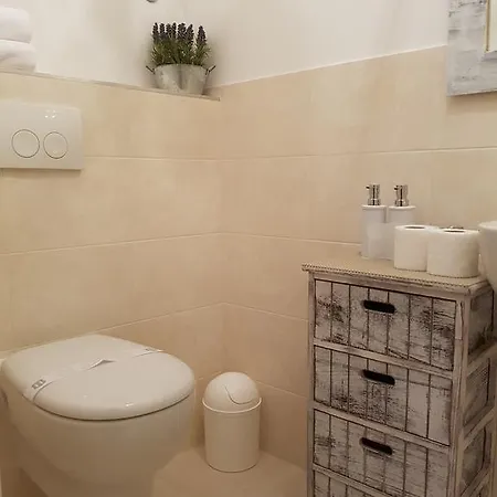 Celtis Apartment