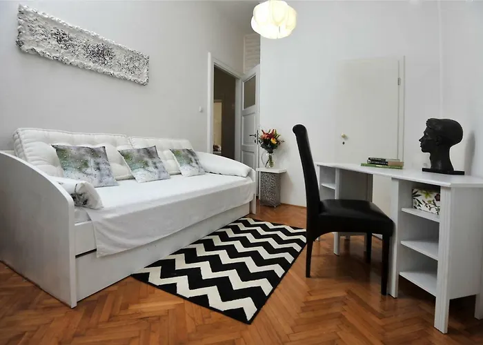 Celtis Old Town Apartman *